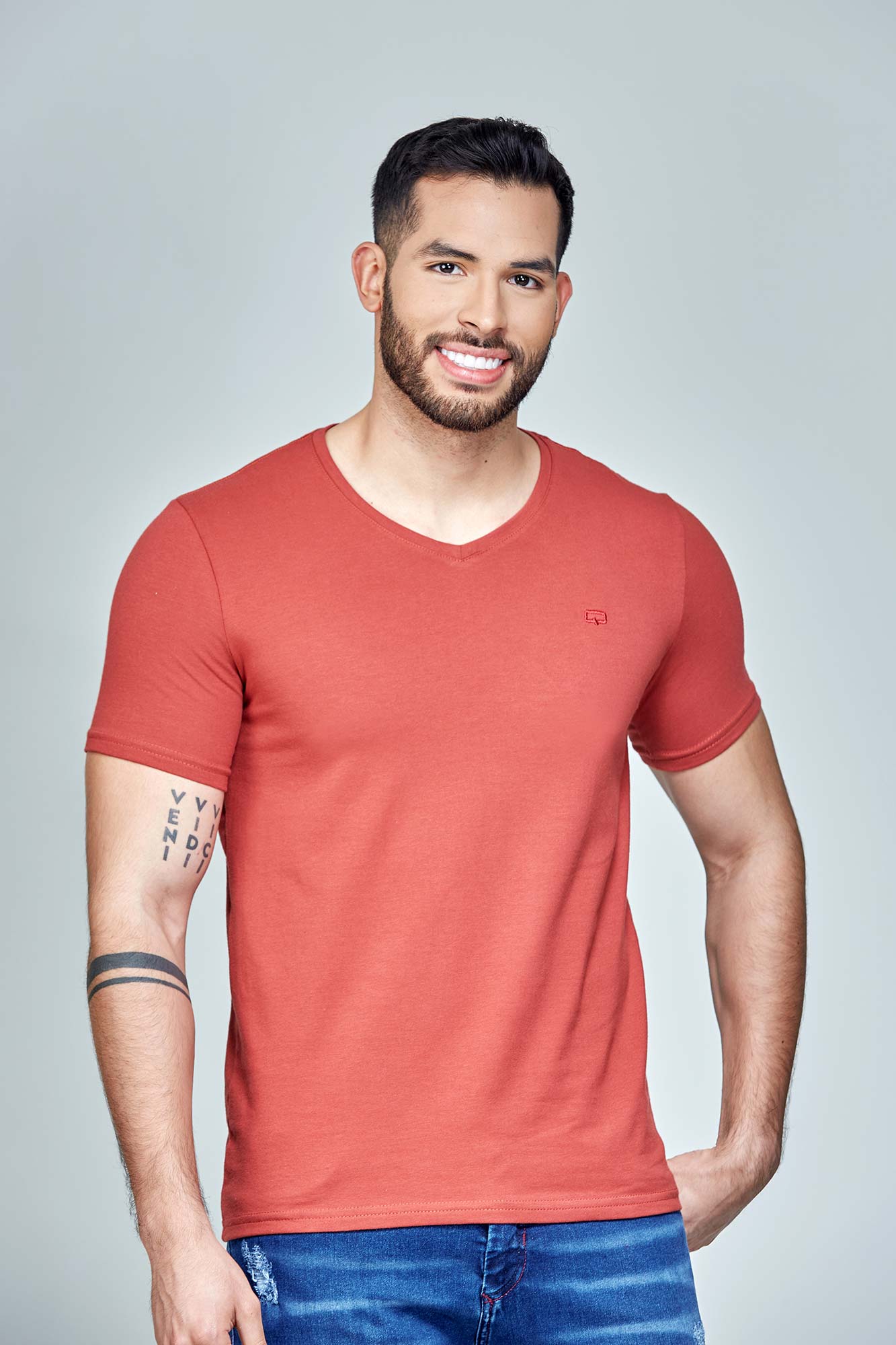 CAMISETA ESPECIAL UNICOLOR PARA HOMBRE COLOR TERRACOTA