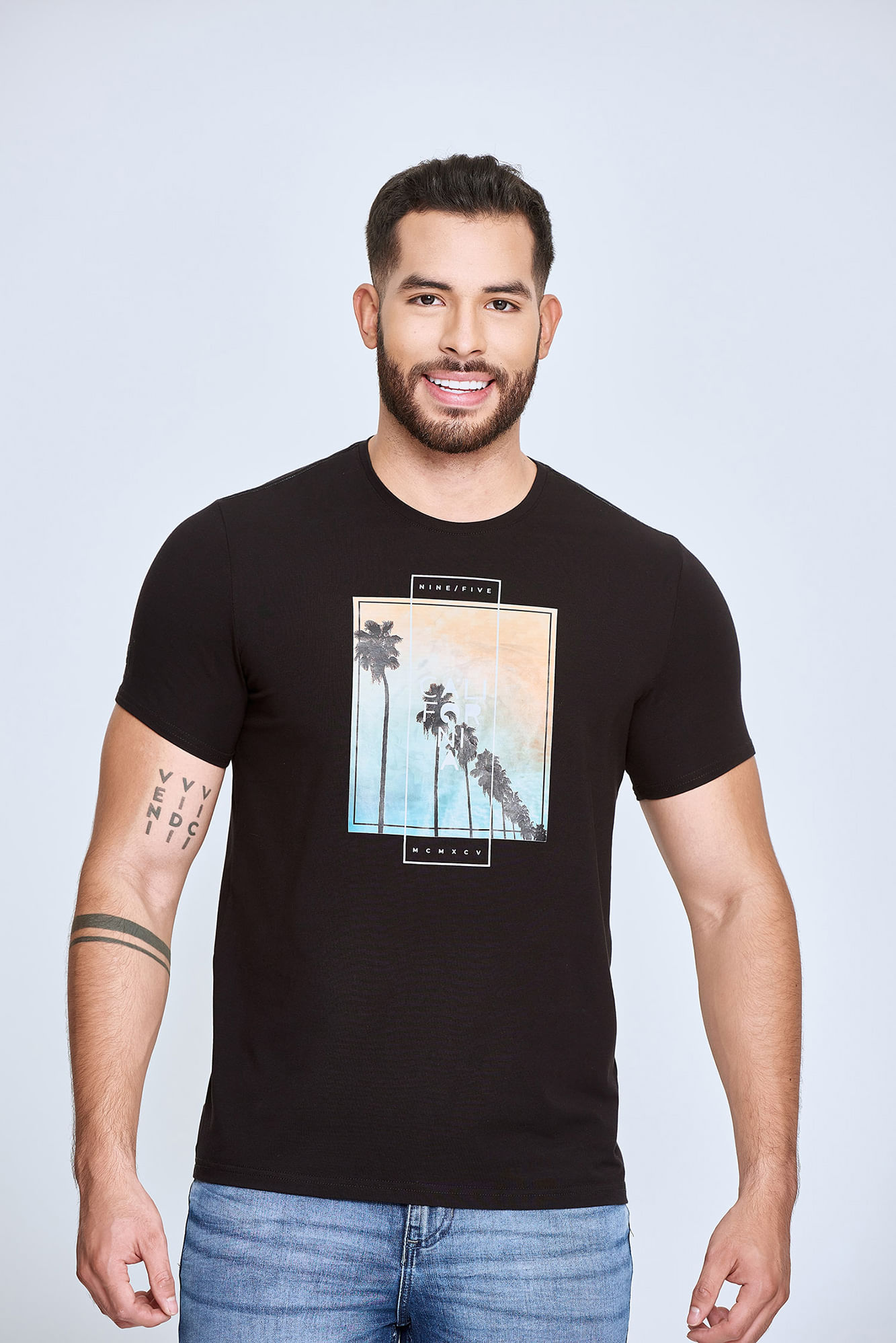 Camiseta Premium Manga Corta Color Negro Para Hombre